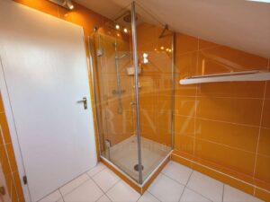 Badezimmer DG
